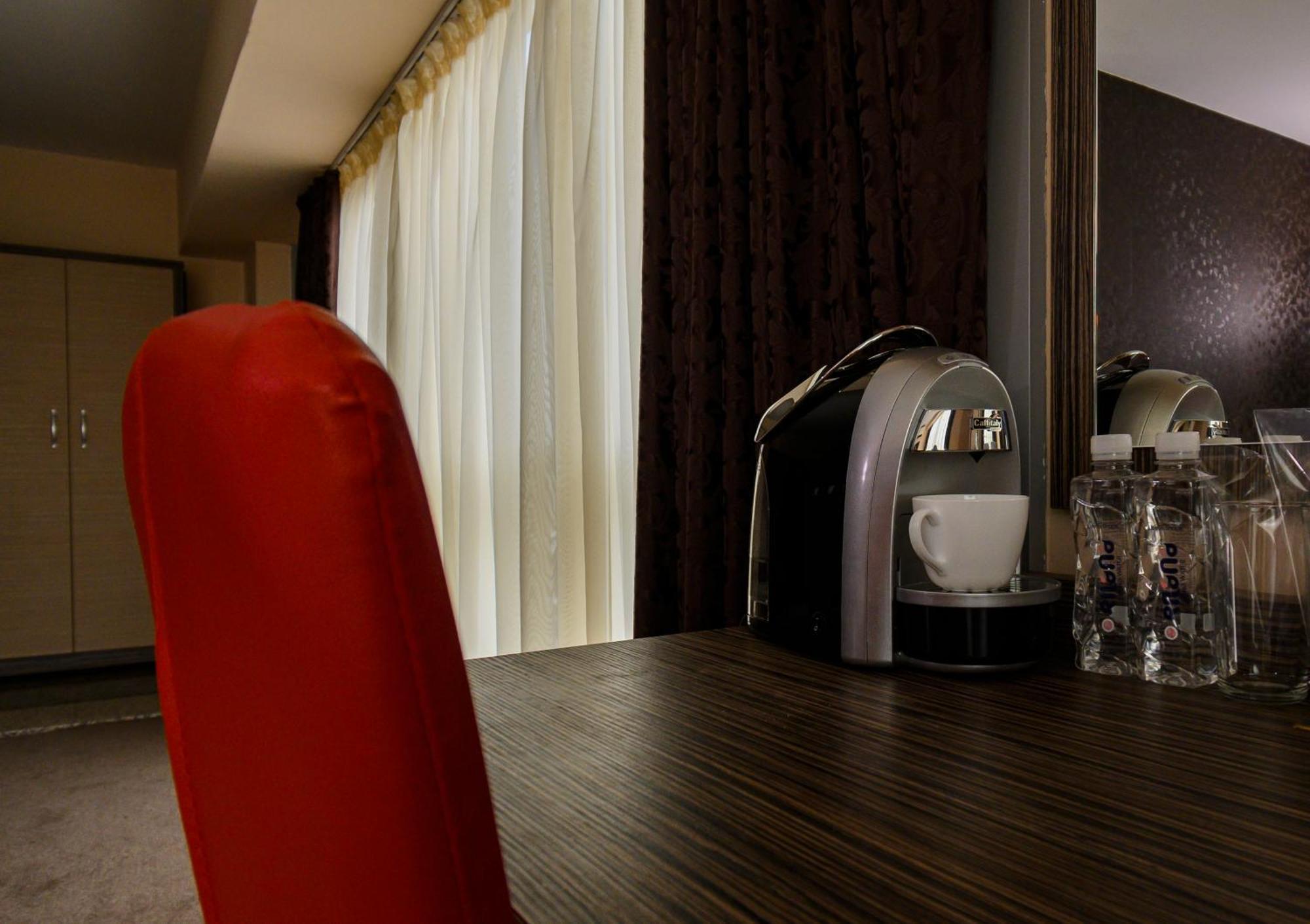 Hotel City Burgas ภายนอก รูปภาพ