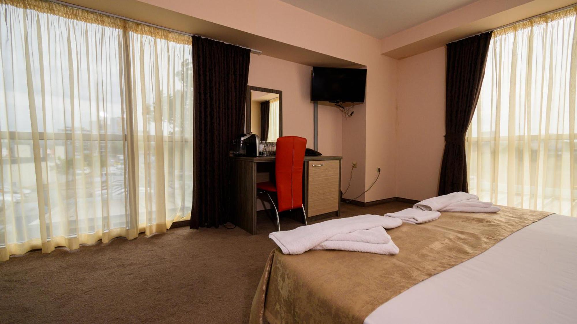 Hotel City Burgas ภายนอก รูปภาพ