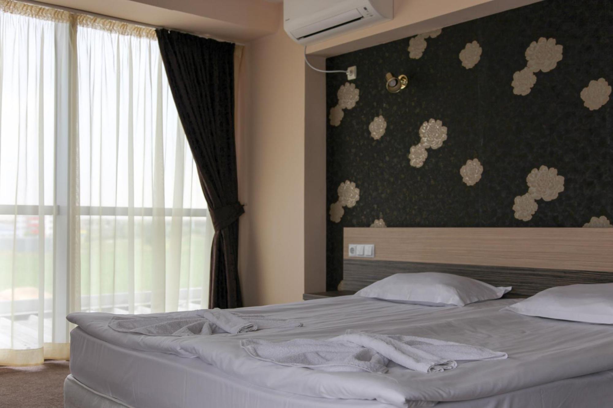 Hotel City Burgas ภายนอก รูปภาพ