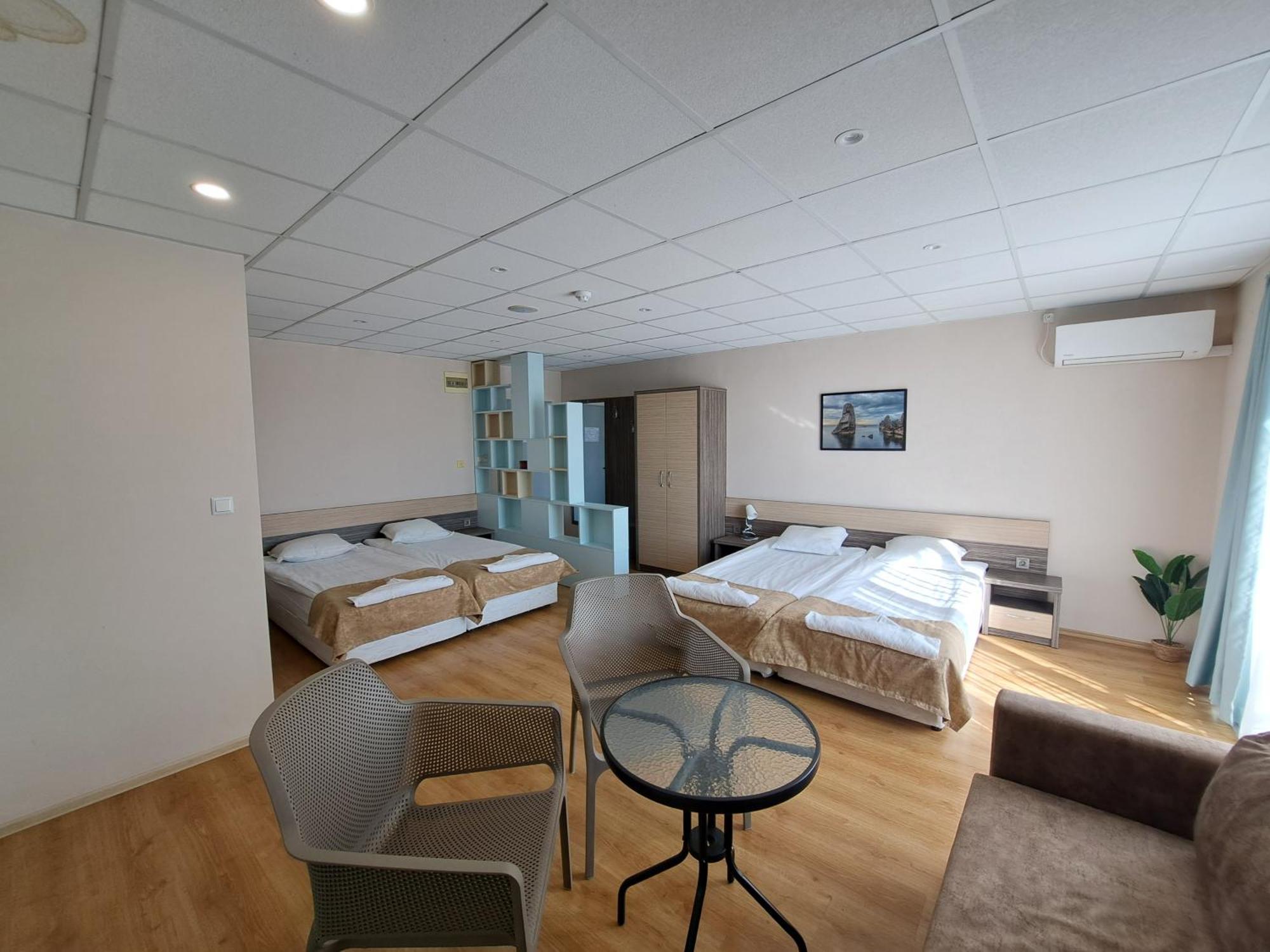 Hotel City Burgas ภายนอก รูปภาพ